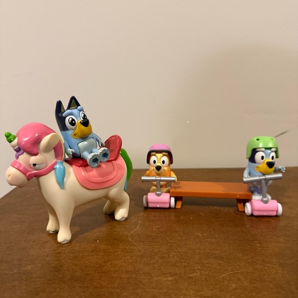 Bluey Other - 5/$50+FS Bluey Unipony and Scooter Set